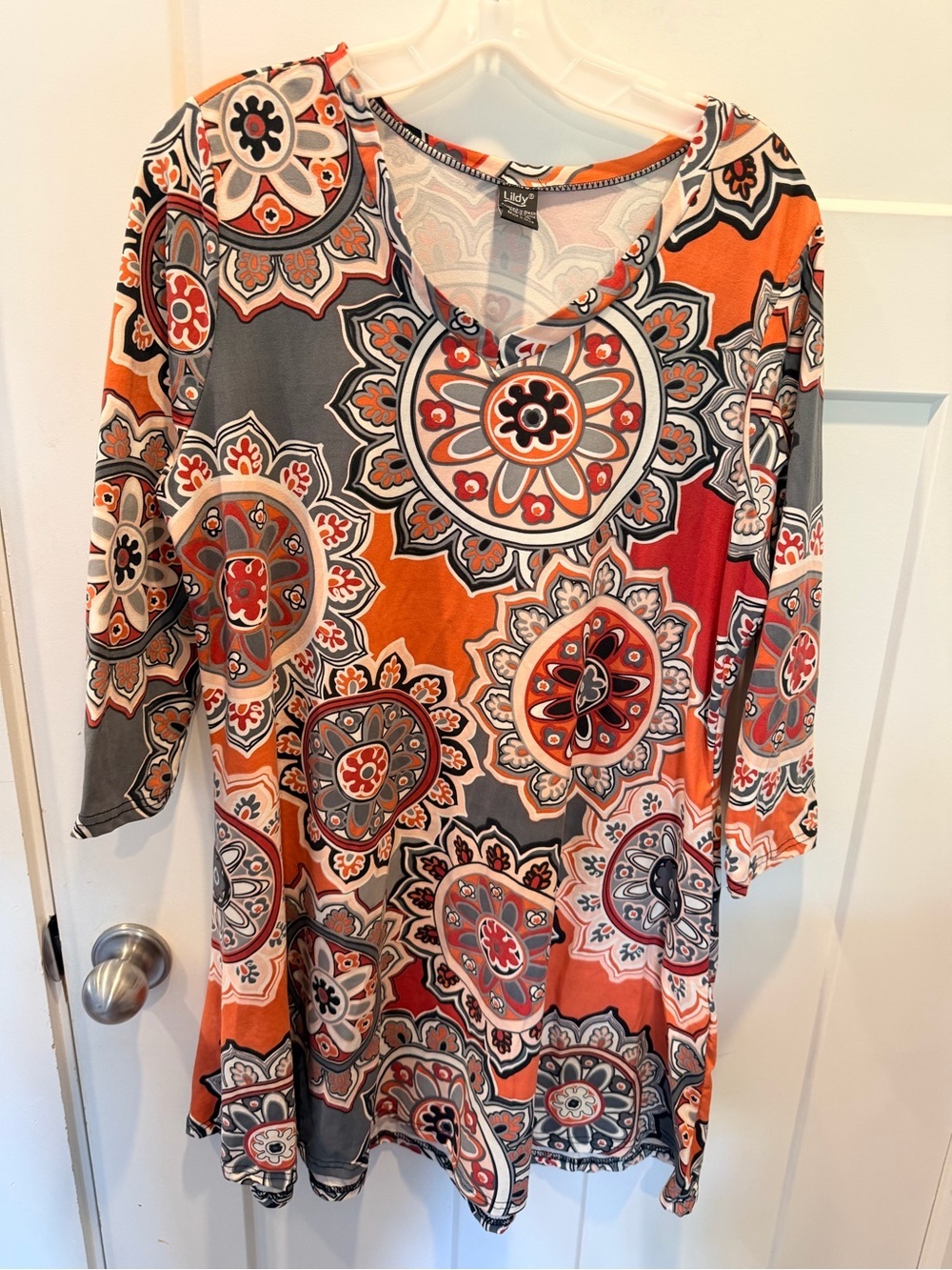 Lildy Boho Medallion Print Tunic Top L XL Orange Gray V Neck 3/4 Sleeve